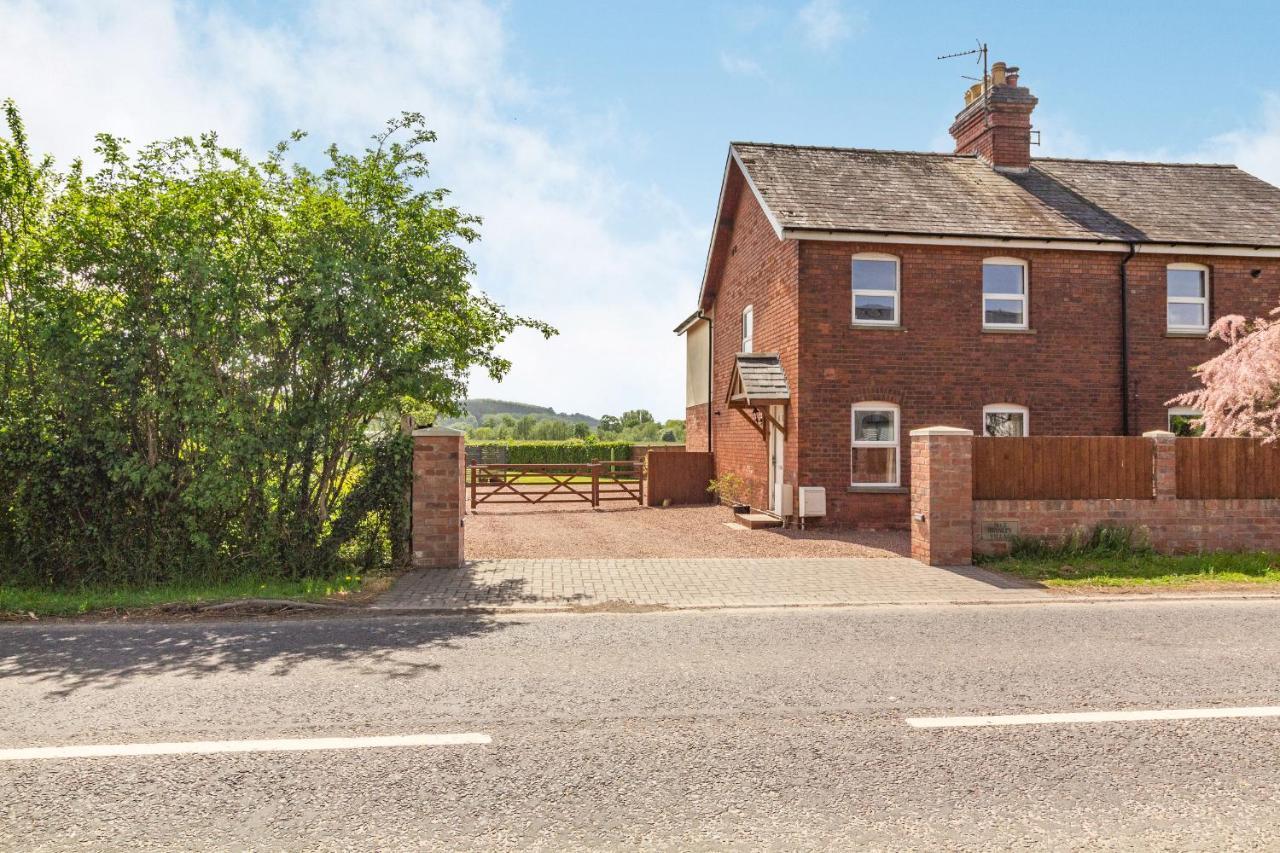 2 Stanley Villas Hereford Exterior photo